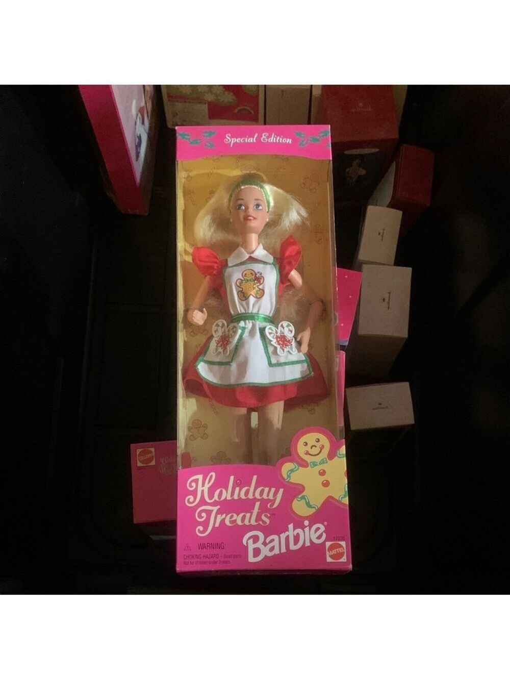 Vintage 1997 Holiday Treats Barbie NIB #17236